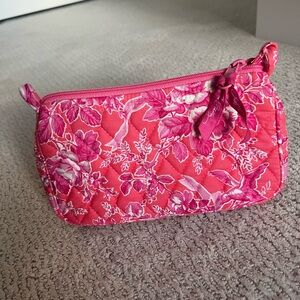 Vera Bradley small floral quilted purse clutch wristlet